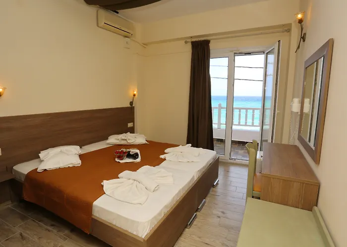 Hotel Summer Polychrono