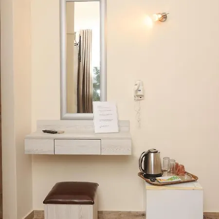 Hotel Summer Polychrono