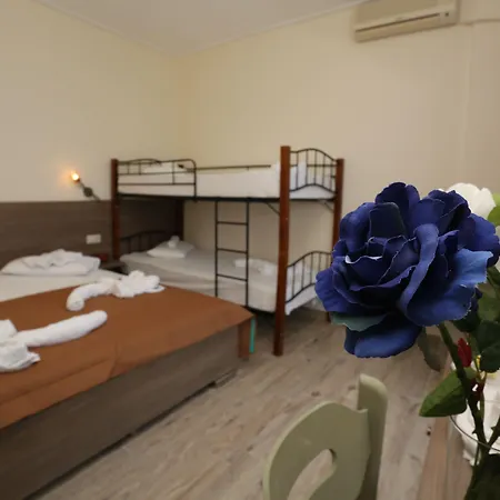 Hotel Summer 2*