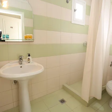 Hotel Summer Polychrono