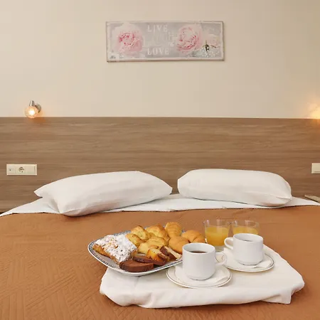 Summer 2* Polychrono