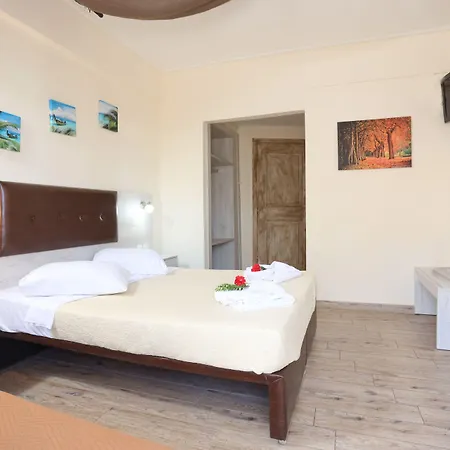 Hotel Summer Polychrono